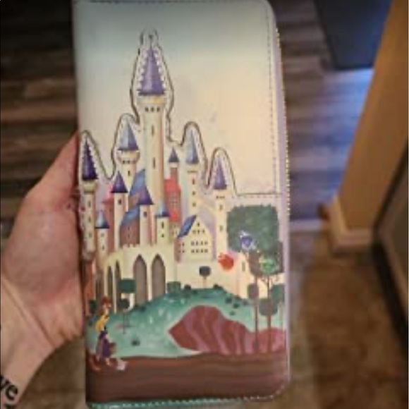 NWT Loungefly Disney Sleeping Beauty Castle Wallet - Picture 5 of 5